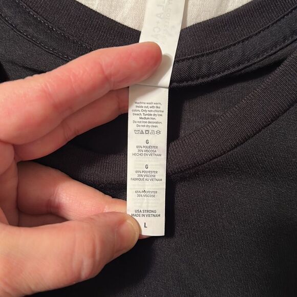 B + C L Black Crewneck Cropped Short Sleeve Flowy Tee - Picture 9 of 10